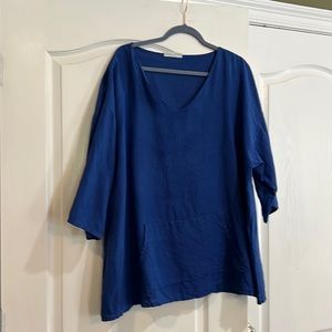 Bryn Walker gorgeous and comfortable linen beautiful blue shirt.